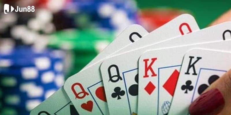 Chia sẻ kinh nghiệm đánh phỏm tại Jun88, rèn luyện kỹ năng